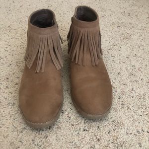 Mossimo Supply Co. brown booties with fringe. S10